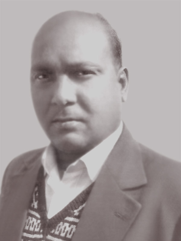 amer gupta-about-8