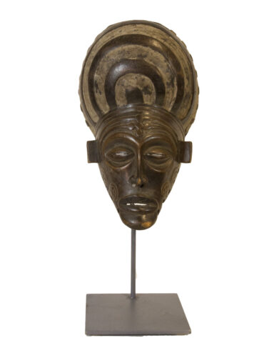 Female Face Mask: Pwo (Chokwe People, Democratic Republic of Congo)